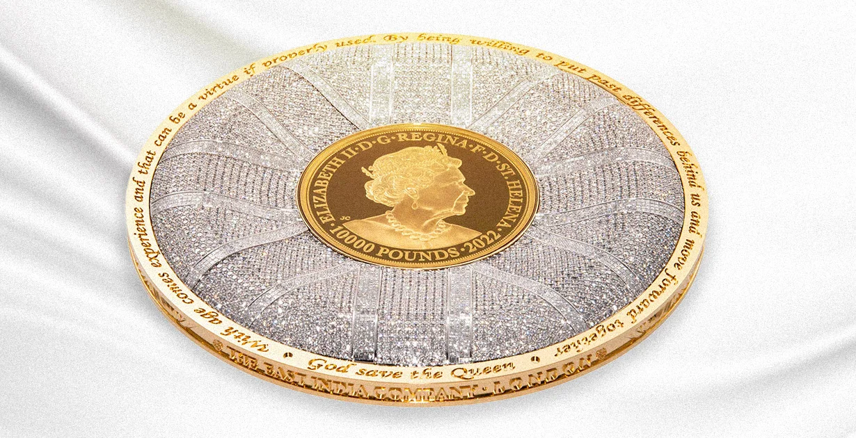 Una moneda de oro acuñada en honor a la reina: ¡pesa casi 4 kilos!