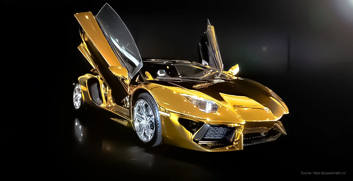 Lamborghini d'oro: valore di milioni di dollari, sta su un tavolo