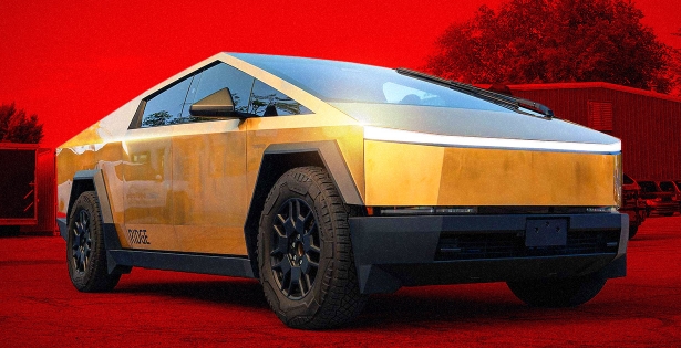 Golden Tesla Cybertruck: a means of transportation or a work of art?